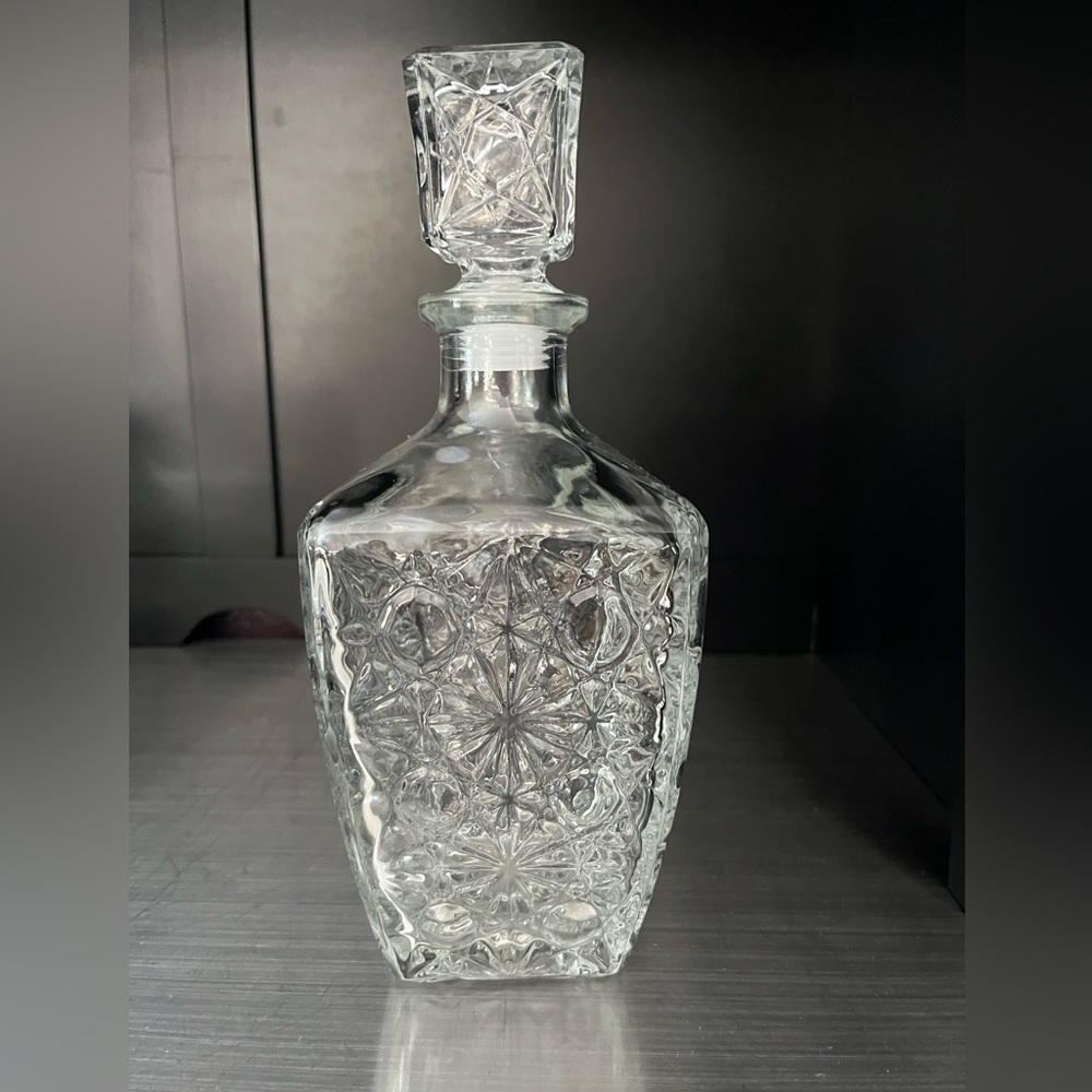 Whiskey Wine Decanters Made In Italy 3 Pieces - Picture 2 of 9